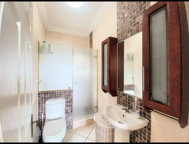 4 BEDROOM APARTMENT FOR SALE IN SHELLY BEACH